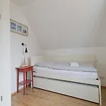 شقة Augustenhoehe