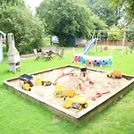 شقة Augustenhoehe